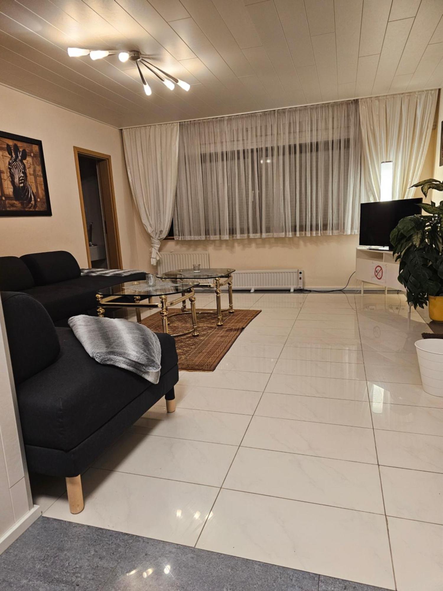 Apartmán Samad Wohnen Essen Pokoj fotografie